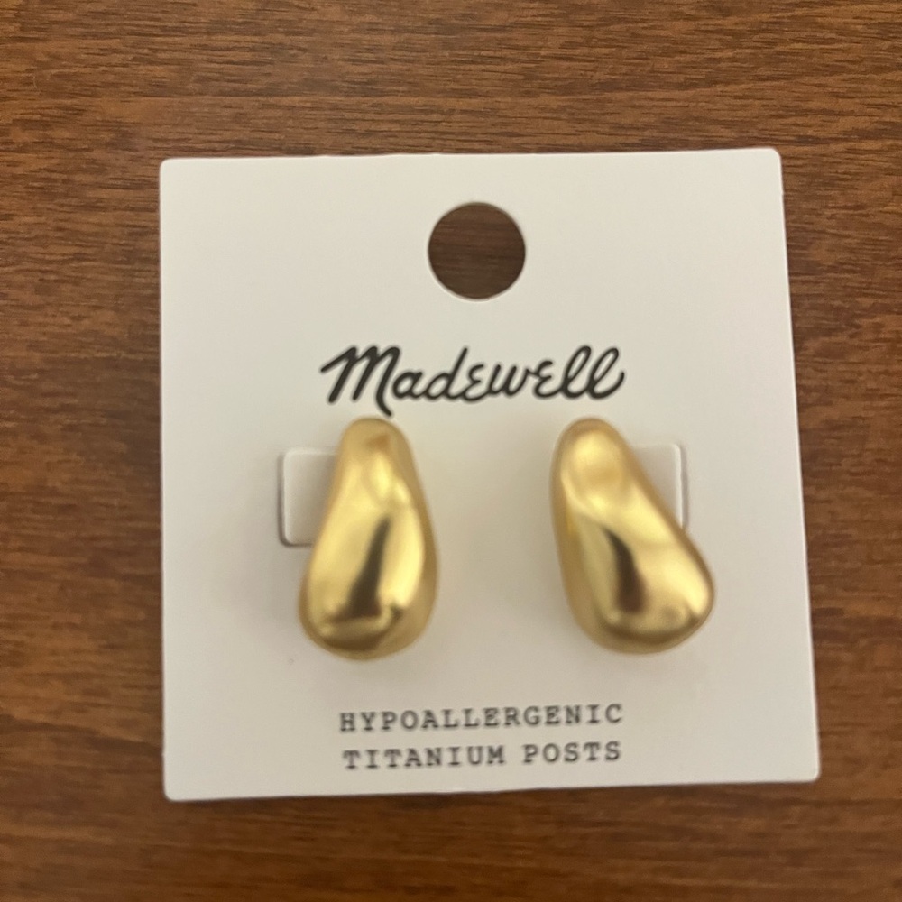 New w. Tags Madewell Gold Stud Earrings